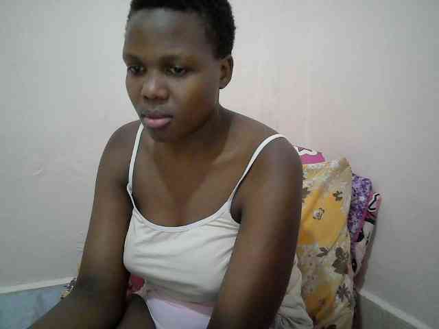 juicy-bella