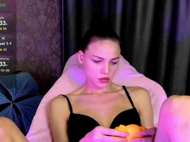 EmilyLuxxxury
