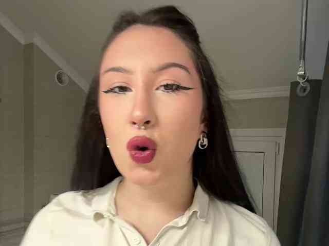 BustyLina