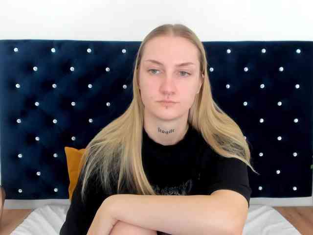 AlexaKisses