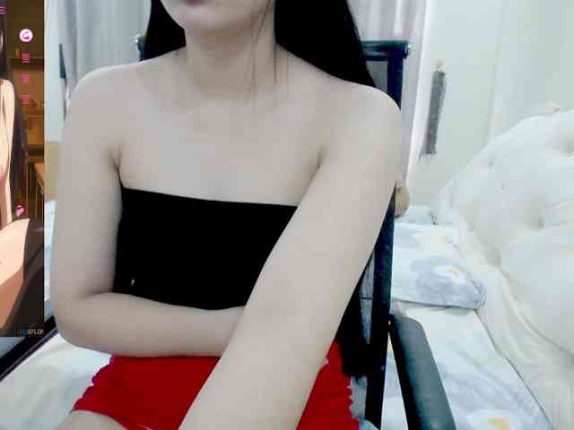 LauryHills