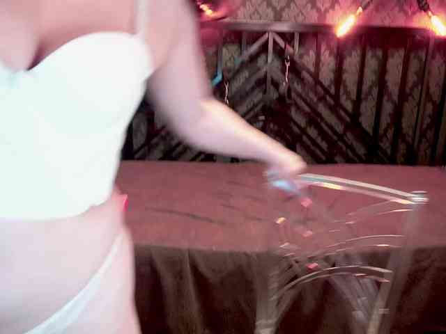 SnowWhiti
