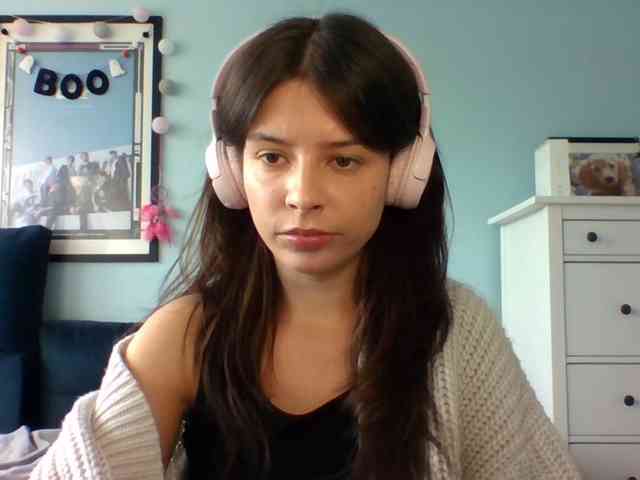 Angela19