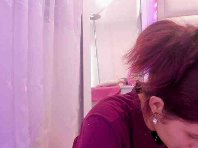 miaqueen021