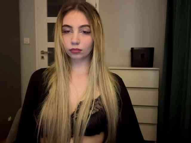 LilyHot
