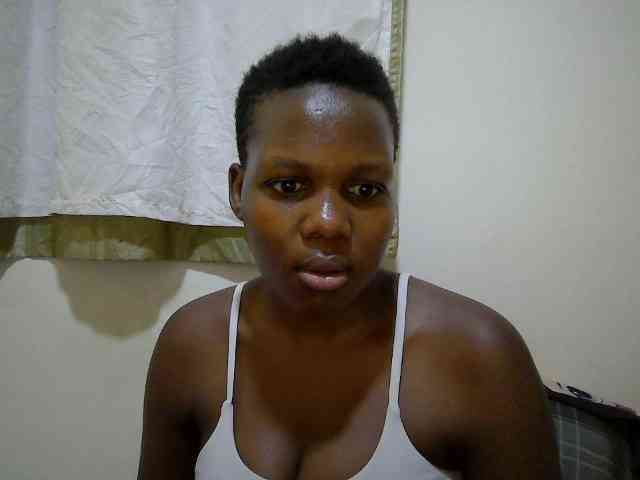 juicy-bella