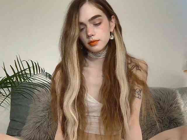 BrokenDoll666