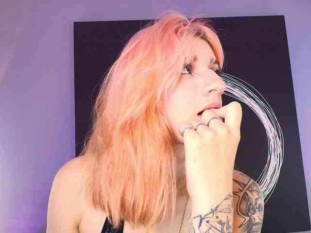 RebeGoldNoir