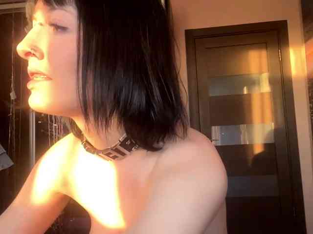 virusDoll