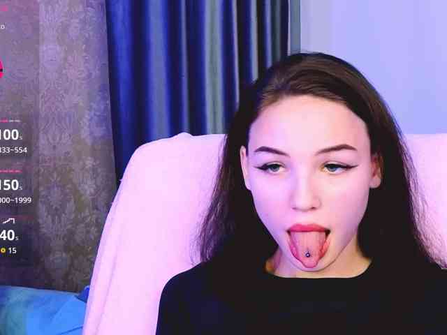 EmilyLuxxxury