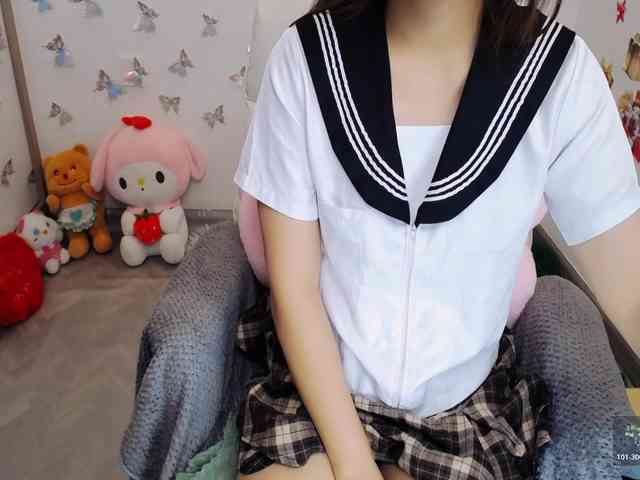 Angela19