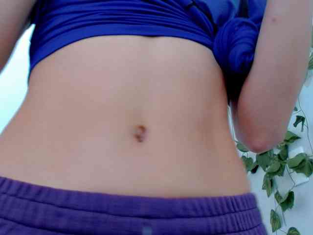 Holy_Hee
