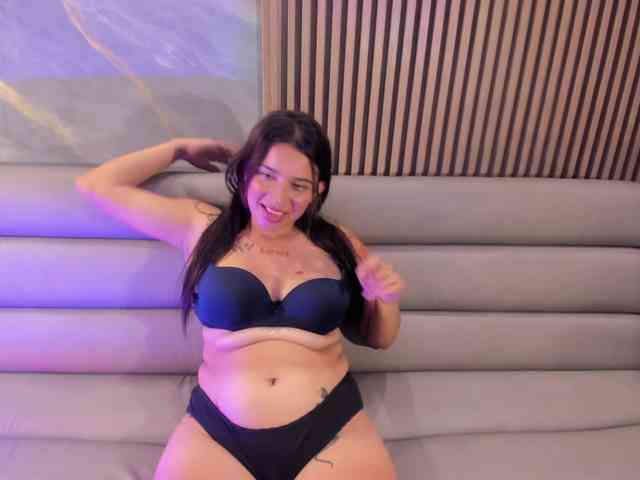 Mia_sweet