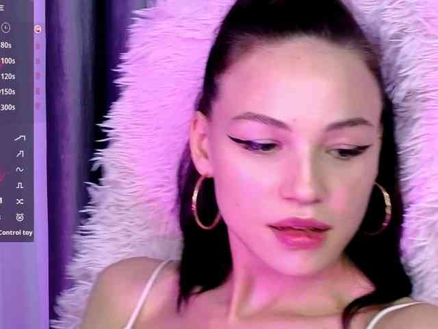 EmilyLuxxxury