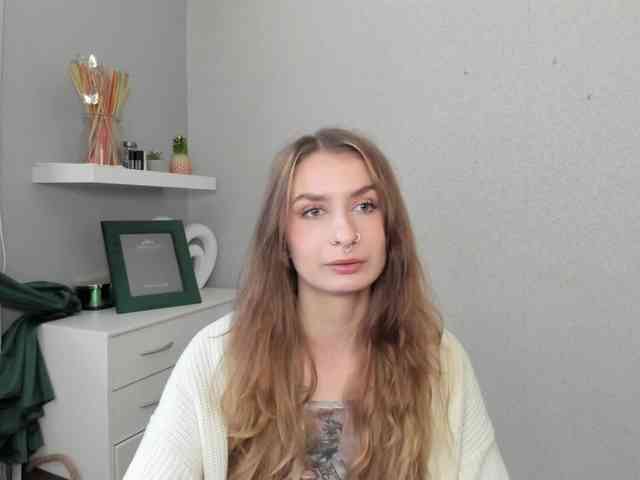 HotNina19