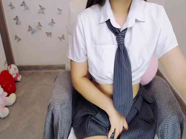 Angela19