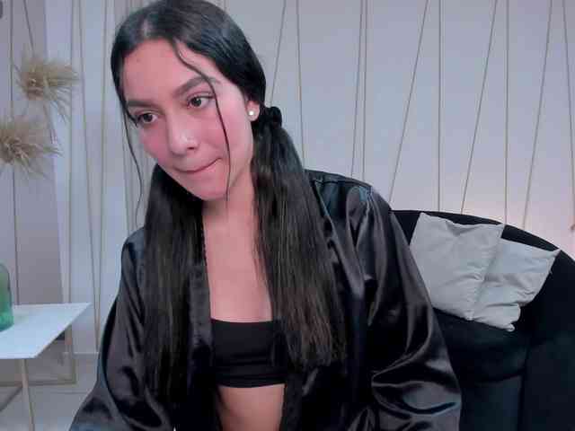 LilyColins