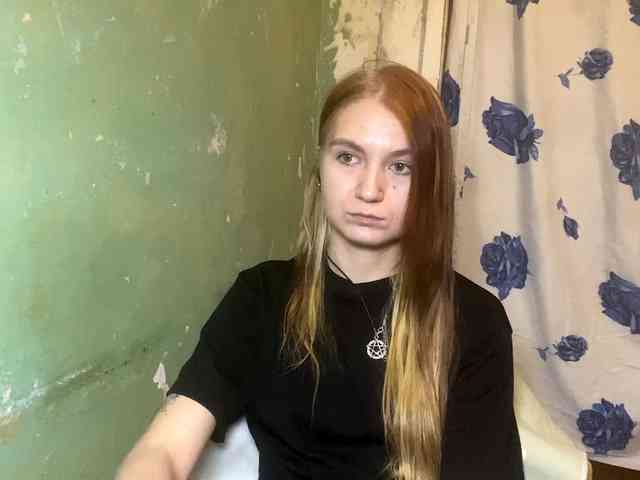 MILEY_GREY