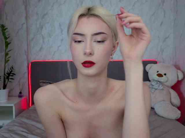 kittysocutie
