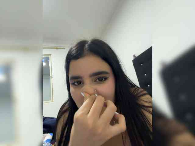 MiiaaCarter