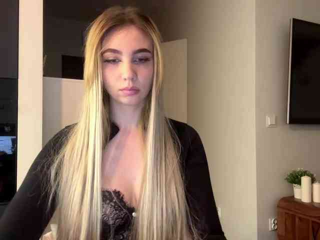 LilyHot