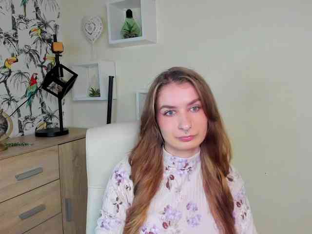 HotNina19