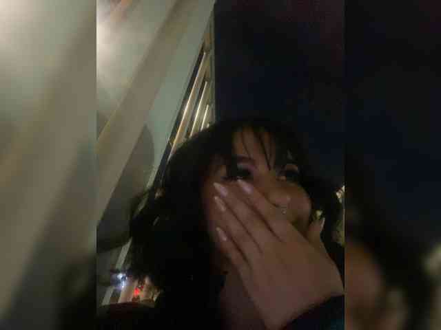 SalomeeHillss