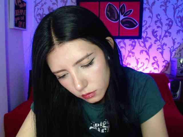 kinkyzoeandema