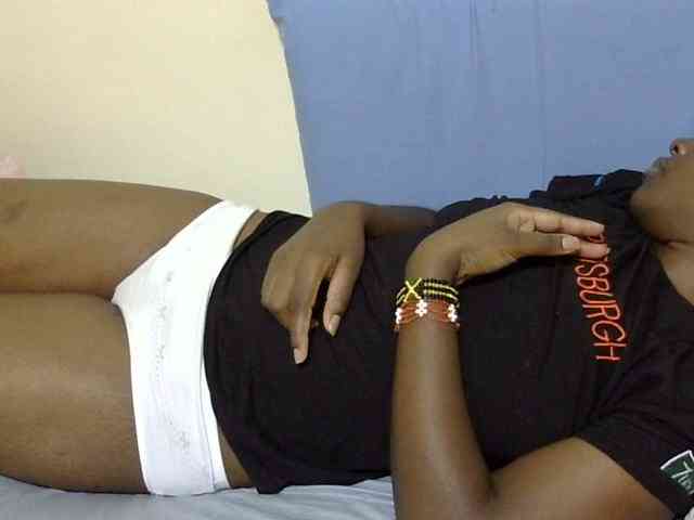 Sweet-ebony20