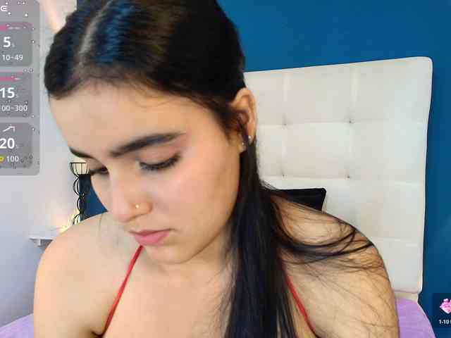 MiiaaCarter