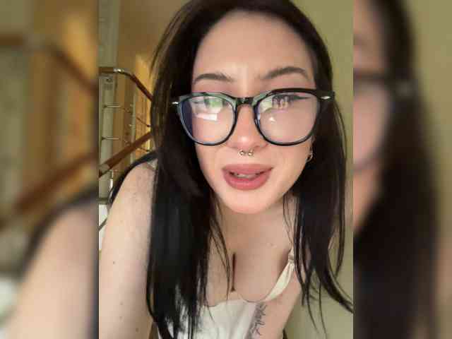 BustyLina