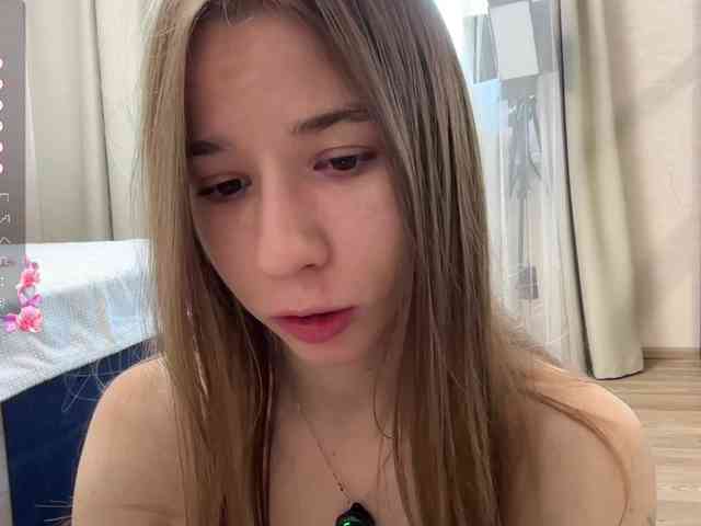 StrawberryGirl-