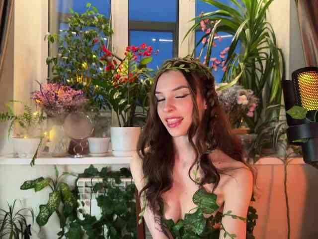 JennyferMore