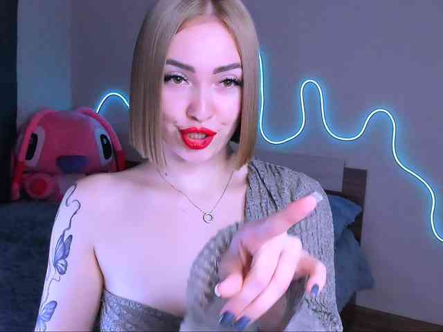 Angela19