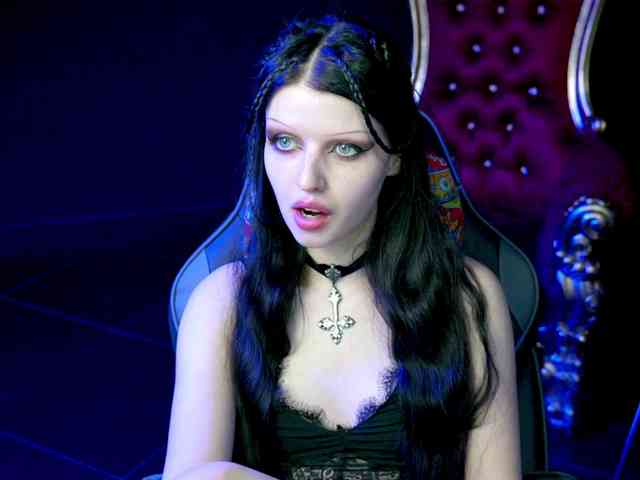 NaughtyAnna