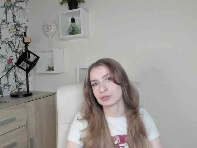HotNina19