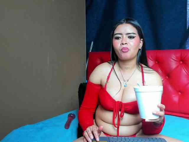 hiilary19