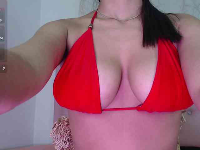 nicole-bigboobs
