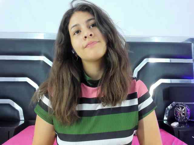 miaqueen021