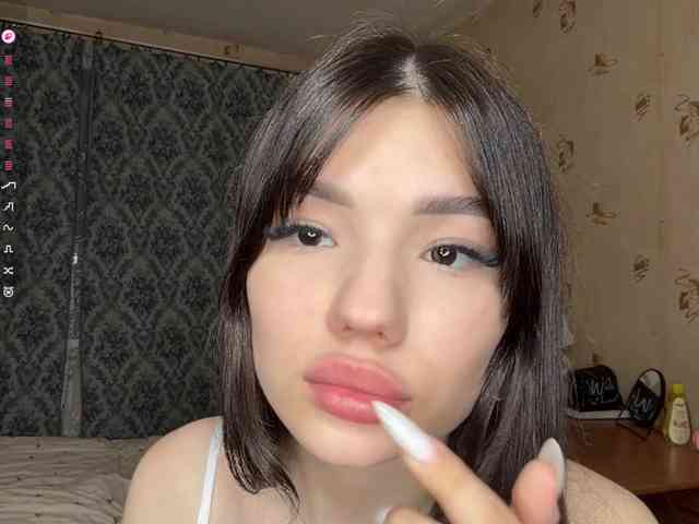 Bella_Byers