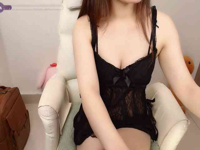 Angela19