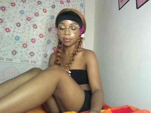 Holy_Hee