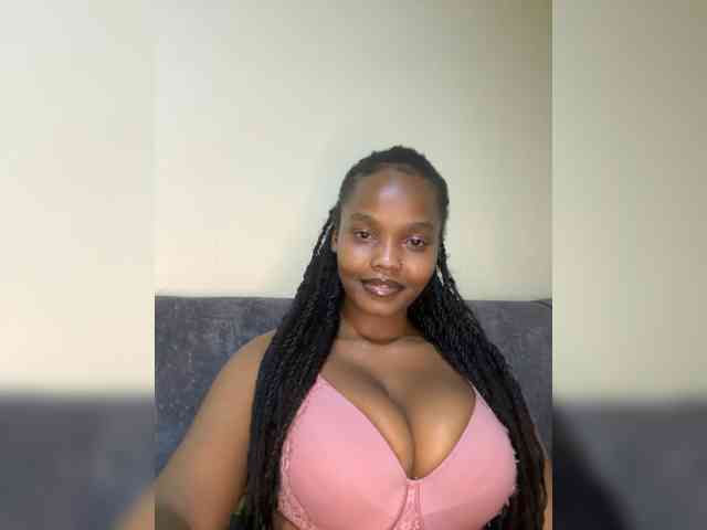 Busty-Princess1