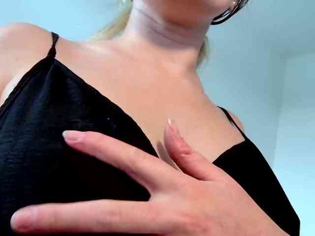 MILEY_GREY
