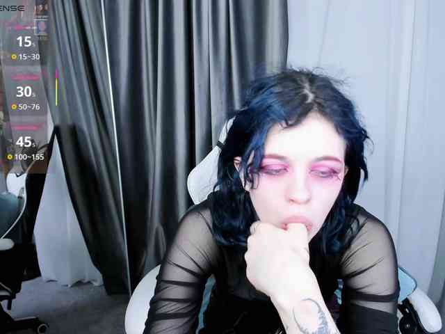 NoelleGothicShadow