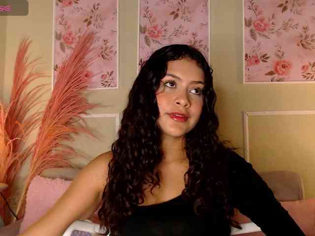 CurlyDani