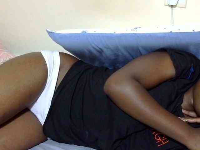 Sweet-ebony20