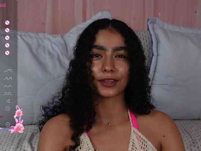 Victoria_Curly