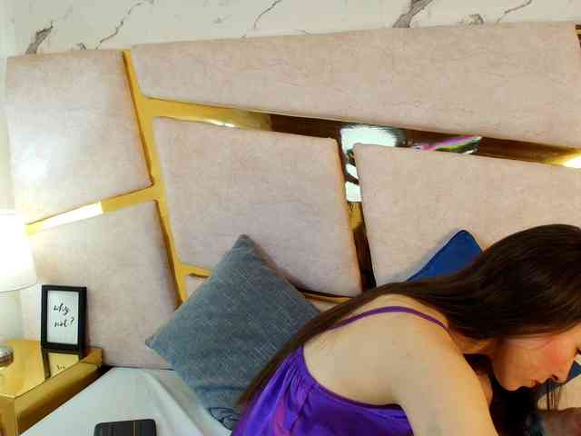 Alice-browwn-12