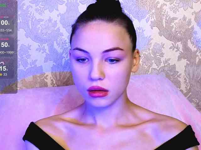 EmilyLuxxxury